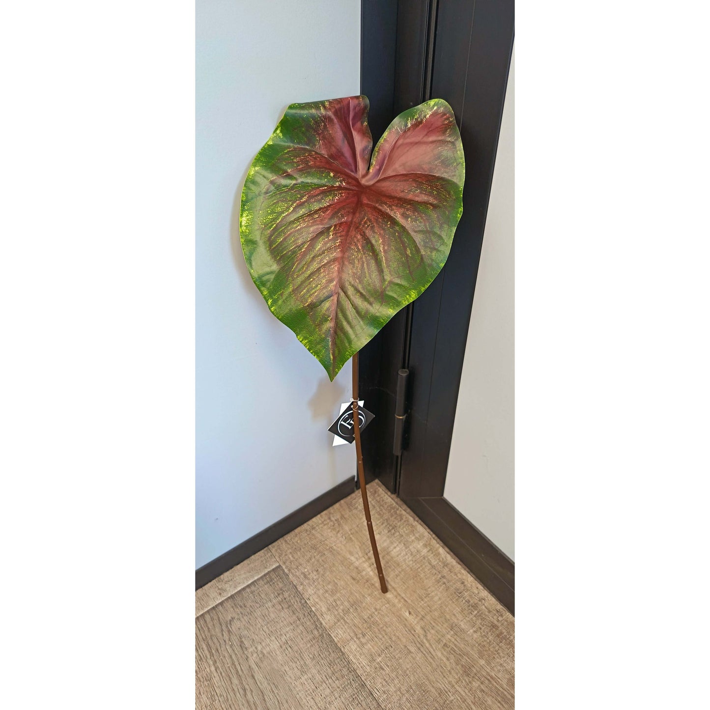 Feuille artificielle de Caladium Polyfoam - décoration d'intérieur - H.60cm - Vert foncé et violet panaché P3