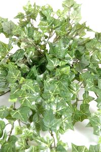 Feuillage artificiel chute de Lierre en piquet - feuilles traitées anti-UV - H.60cm vert