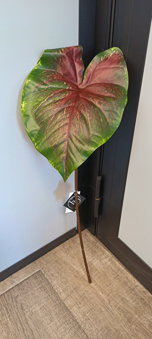 Feuille artificielle de Caladium Polyfoam - décoration d'intérieur - H.60cm - Vert foncé et violet panaché P3