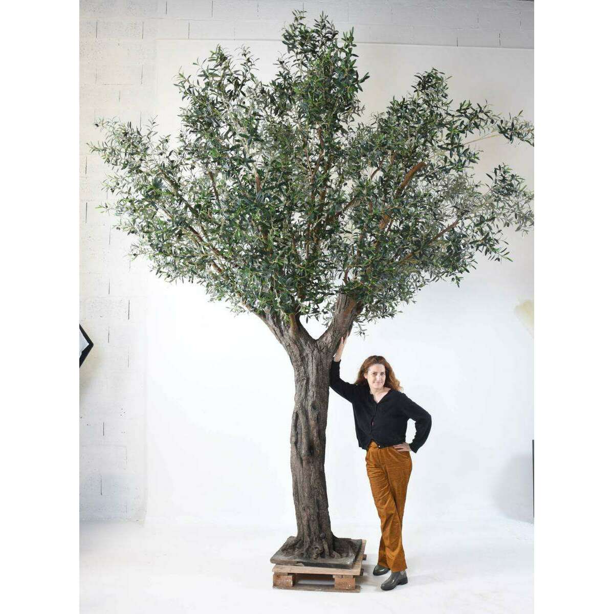 Arbre artificiel Olivier sur platine - plante pour intérieur - H.390cm